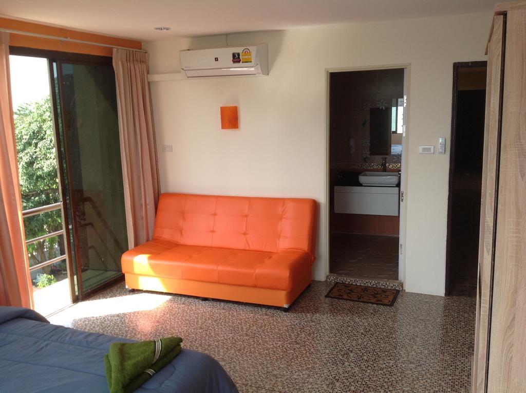 Sea Breeze Guest House Cha-Am Quarto foto
