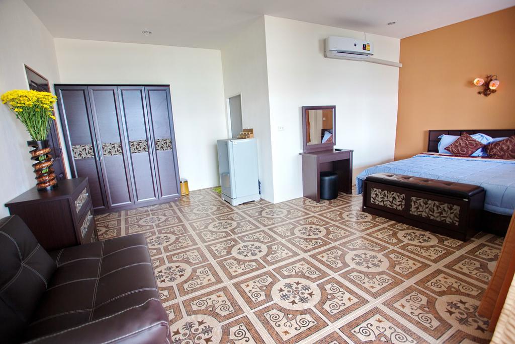 Sea Breeze Guest House Cha-Am Quarto foto