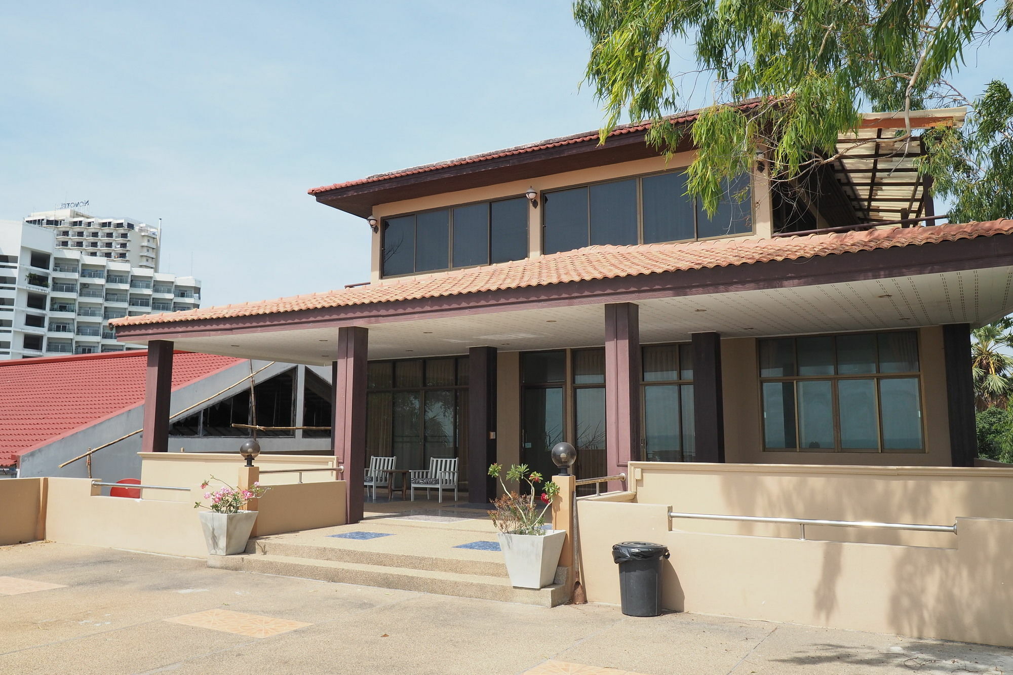 Sea Breeze Guest House Cha-Am Exterior foto